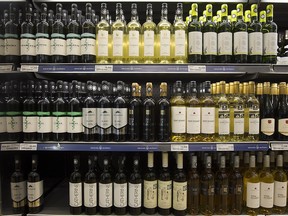 Part of the profits on a weekend of white wine sales at the SAQ will be earmarked to help the province's food bank network.