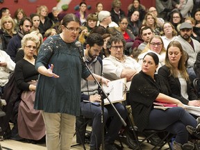 Parents at Riverview Elementary School ask questions to panel, during meeting at Riverview in Verdun on Wednesday Jan. 13, 2016.