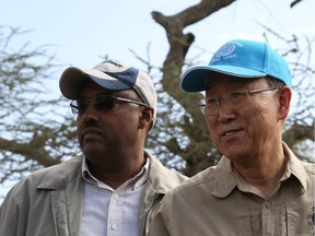 UN Secretary-General Ban Ki-moon and Ethiopia's Deputy Prime Minister Demeke Mekonen in southeastern Ethiopia Jan. 31, 2016.