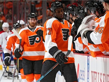 Wayne Simmonds #17 of the Philadelphia Flyers celebrates with teammates after scoring a goal against the Montreal Canadiens during the first period at Wells Fargo Center on February 2, 2016 in Philadelphia, Pennsylvania.