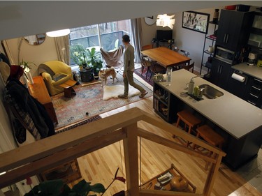 Renaud Shareck and Miro, in the living room.  (Marie-France Coallier / MONTREAL GAZETTE)