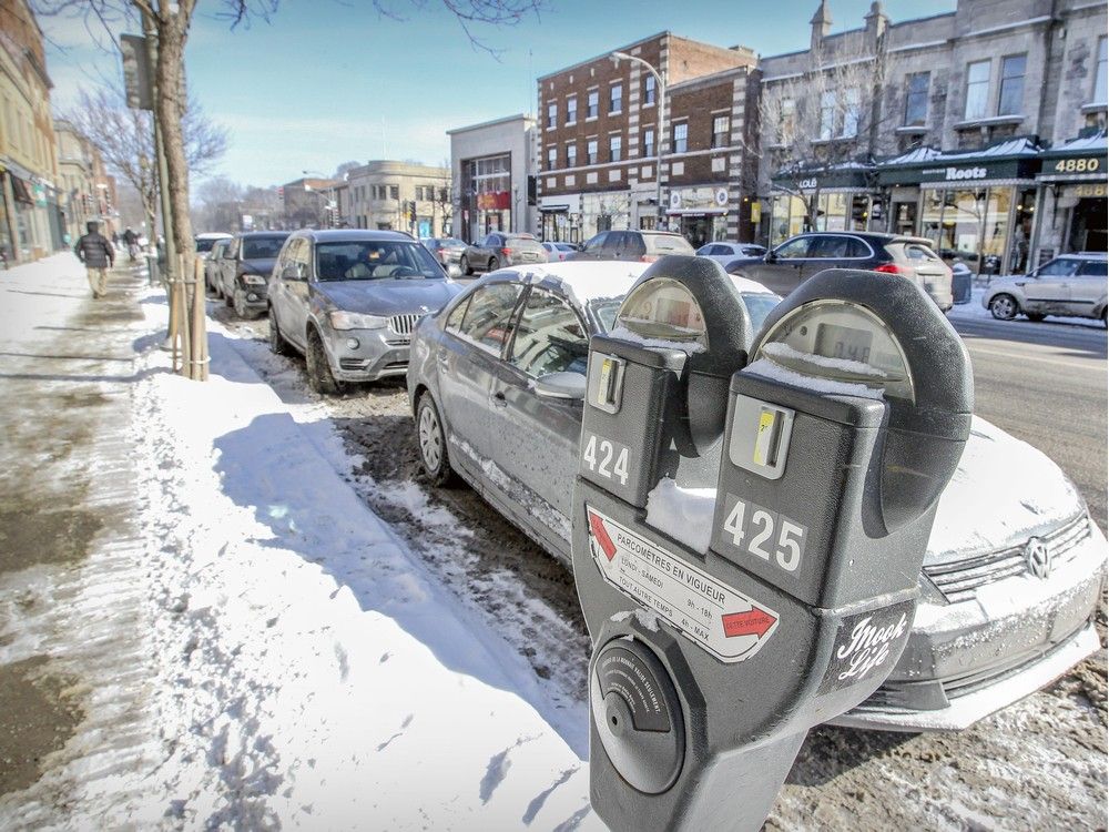 Westmount to allow free parking at meters for carsharing services