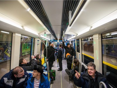 The STM Fvcked Up, Montreal's AZUR Trains Don't Actually Fit The Tunnels -  MTL Blog