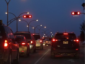 Traffic on St-Jean Blvd at the corner of Brunswick in afternoon rush hour. (Marie-France Coallier / MONTREAL GAZETTE)