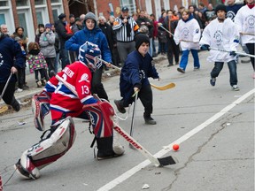 The annual street hockey match at the Guignolée du Dr. Julien on Dec. 12, 2015 with commentary by Jean-Charles Lajoie live at 91.9 Sport.