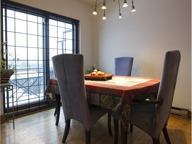The sitting area in the kitchen, in the apartment of Marie-Aline Vadius. (Pierre Obendrauf / MONTREAL GAZETTE)