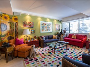 The living room and Maddy, a Golden doodle dog, at the home of Tamra Rubin and husband Jerry Spinak in Côte St-Luc. (Dario Ayala / Montreal Gazette)