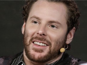 Sean Parker, co-founder of Napster, is rolling out his Screening Room concept and big-name movie directors are interested.