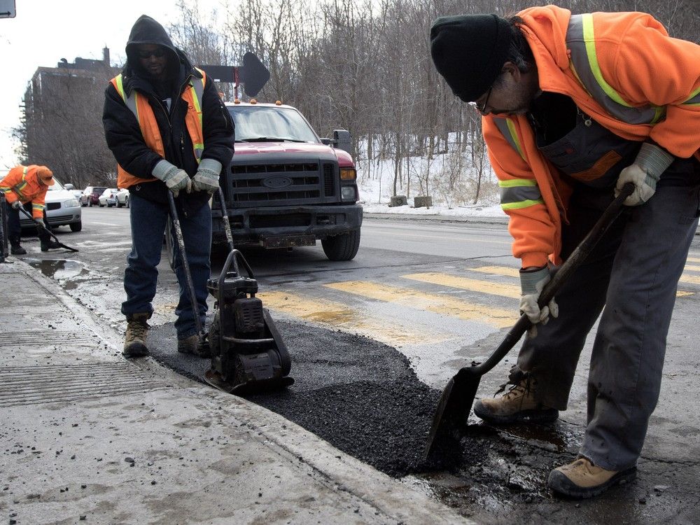 Montreal Claims It S Making Advances In Pothole War Montreal Gazette   Montreal Que February 1 2016 A City Of Montreal Road C 