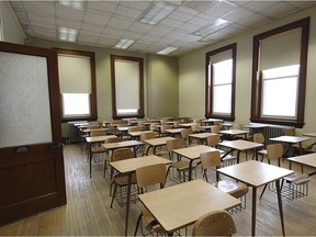 A view of a classroom in the building located at 1420 boulevard Mont-Royal.A group is anxious to save that building in Outremont, a borough in Montreal ( subject of big controversy and linked to Catania). Daniel Turp, Denyse Vezina and urbanist Jean-Claude Marsan invited the media for a tour on Monday morning, January 28, 2013  to show there is nothing wrong with the property.A council delegation attends the city council later on Monday evening, January 28, 2013. (Marie-France Coallier / THE GAZETTE). ORG XMIT: 45776