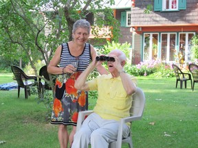 Volunteer Micheline Viau with Marcel, a vulnerable senior benefitting from the vacation program at Maison Juliette-Huot in Oka: In order to protect them, Les Petits Frères does not identify beneficiaries by their full name.