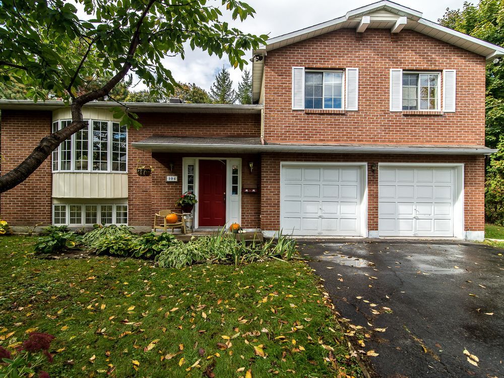 Random Sampler Recent realestate transactions in Baied'Urfé