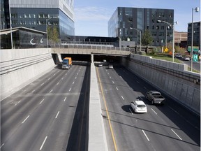 Traffic flows on the 720, near the Saint-Laurent exit, also known as the Ville Marie Expressway, in Montreal on Wednesday October 21, 2015.