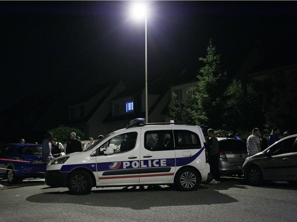 Police Couple Killed Outside Paris Child Rescued Montreal Gazette   Fra Assault Police 