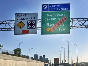 A sign indicates a closure on the Ville-Marie Expressway in June 2016.