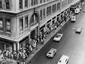 1976 Olympic Games in Montreal: Montrealers line up to buy tickets at Eaton's department store on Ste-Catherine St. Photo dated May 6, 1975. It's hard to imagine citizens would have the same fervour if this city ever hosted again, Basem Boshra writes.