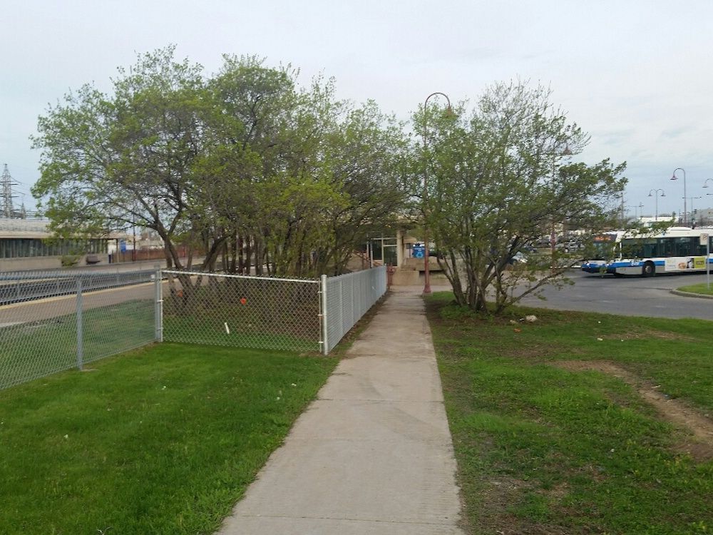 Squeaky Wheels Fence at Dorval bus loop installed for safety purposes