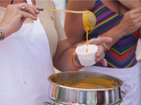 Amateur and pro cooks serve up their best soups at Pointe-du-Moulin Park.