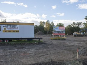 A new commercial development in Vaudreuil-Dorion: the city led the region in population growth, according to the 2016 census.