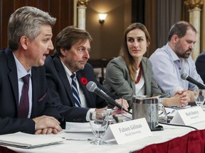 McGill University law professor Fabien Gélinas, left, media lawyer Mark Bantey, Caroline Locher, secretary general of the FPJQ, Yann Pineau, senior director of news at LaPresse and Andrew Potter, director of the McGill Institute for the Study of Canada take part in a panel discussion on press freedom at McGill University, in Montreal Thursday November 10, 2016. (John Mahoney / MONTREAL GAZETTE)