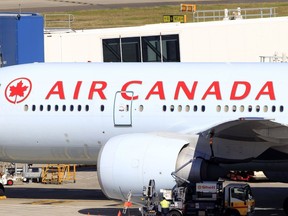 Air Canada passenger plane