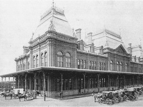 The old Bonaventure Station, circa 1900: Christmastime 1916, the station was jammed with holiday travellers.