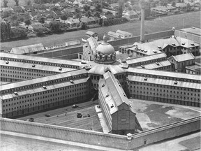 File photo of Bordeaux jail.
