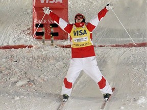 Mikael Kingsbury, from Deux-Montagnes, finished first in dual moguls, ahead of Swiss Marco Tade and American Bradley Wilson.