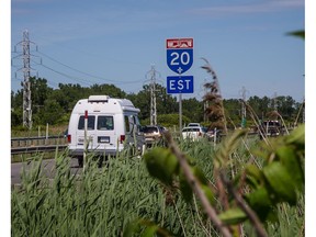 Baie-d'Urfé must fund Highway 20 noise-muffling measures on its own. (Dario Ayala / Montreal Gazette)