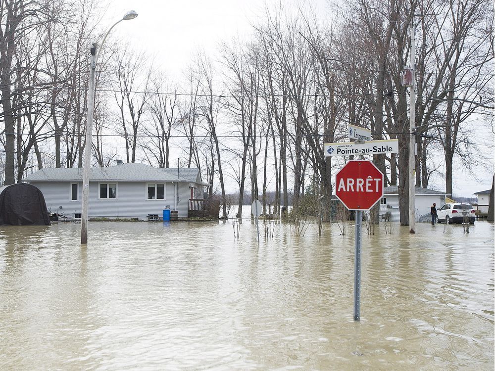 Once-in-a-century flood considered to have reached its worst | Montreal ...