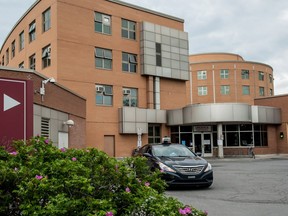 The Lakeshore General Hospital has reduced the rate of C. difficile infections, but it is still the highest in the city.