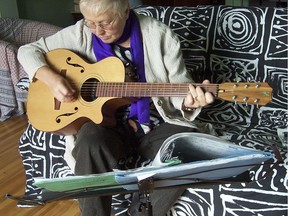 A tribute to the late folk artist Penny Lang will be held Thursday, June 15, 2017 at the Maison de la culture Marie-Uguay on Monk Blvd. as part of Folk Fest sur le canal.