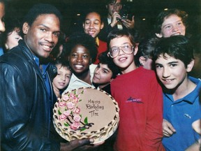 Montreal Expos' Tim Raines shows off a birthday cake, on Sept. 16, 1980, given to him by students at West Hill High School in N.D.G. for his 27th birthday.