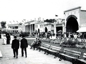 Dominion Park, which was located on Notre Dame St. near the waterfront in the east-end Longue Pointe district, opened in 1906 and closed in 1937.
