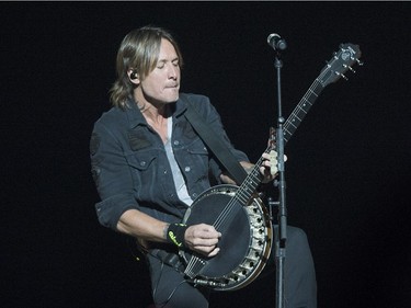 Keith Urban performs in concert at the Bell Centre in Montreal, Saturday, August 12, 2017.