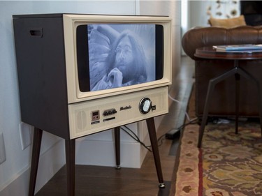 A vintage television is seen at the unveiling of the Queen E's revamped Suite 1742, made famous by John Lennon and Yoko Ono during their 1969 bed-in for peace, Thursday, September 21, 2017 in Montreal. THE CANADIAN PRESS/Paul Chiasson