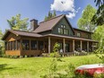 Certified LEED, this lakeside house in the Laurentians was designed with environmentally sound materials that meet the highest standards.