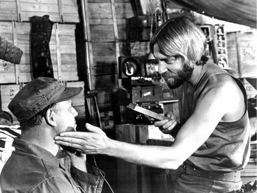 Donald Sutherland in the role of Oddball, with Don Rickles in the 1970 film Kelly's Heroes.