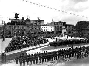 Dedication of the monument to King Edward VII in Phillips Square, Montreal, 1914.