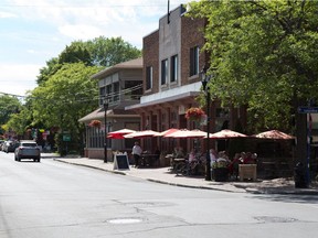 Merchants in Pointe-Claire Village voted overwhelmingly against forming a business development corporation.