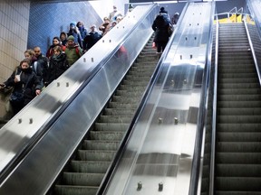 The out-of-order métro escalators are located in the Édouard-Montpetit, Jean-Talon, Saint-Michel and Côte-des-Neiges stations.