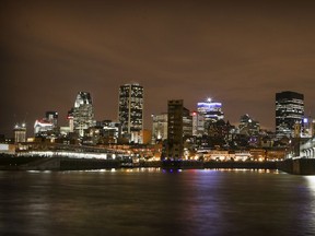 Montreal skyline at night Thursday November 23, 2017. (John Mahoney / MONTREAL GAZETTE)