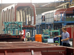 The trains are expected to run on the Paris-Orléans-Tours, Paris-Bourges et Paris-Montargis-Nevers lines, which are part of SNCF's Intercités brand.