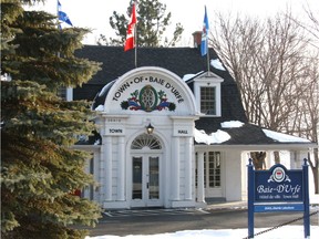 Baie-D’Urfé council announced the town's new three-year capital spending program on Monday.