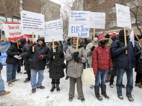 The Committee for the Struggle of the Iranian People hold a demonstration in Montreal Thursday January 4, 2018.