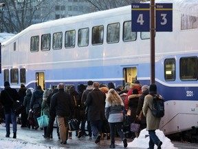 The Deux-Montagnes line, by far the most used with an average of 30,700 users daily in 2016, has long been overcrowded.