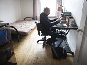 “Every time I read a book or make my bed,” Terry Weaymouth says, “every time I come home, I never forget where I was and what brought me here: everyone’s kindness.” All he owns fits into his bedroom in the Côte-des-Neiges apartment where he now lives – and every single item was given to him.