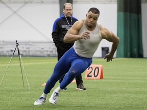 Université de Montréal receiver Régis Cibasu works out for CFL and NFL scouts in Montreal on March 12, 2018.