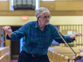 Stewart Grant conducting the first rehearsal of La Sinfonia de l'Ouest at Valois United Church.