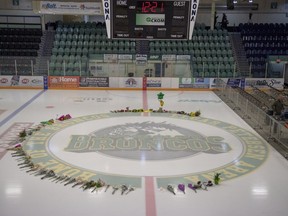 Clearpoint School students in Pointe-Claire wrote letters and made posters on Monday for the Humboldt, Sask., bus crash victims. Clearpoint students were asked to participate in a jersey tribute day, for a $2 donation, and show empathy towards the loss that the Humboldt Broncos families and friends have had to bear.